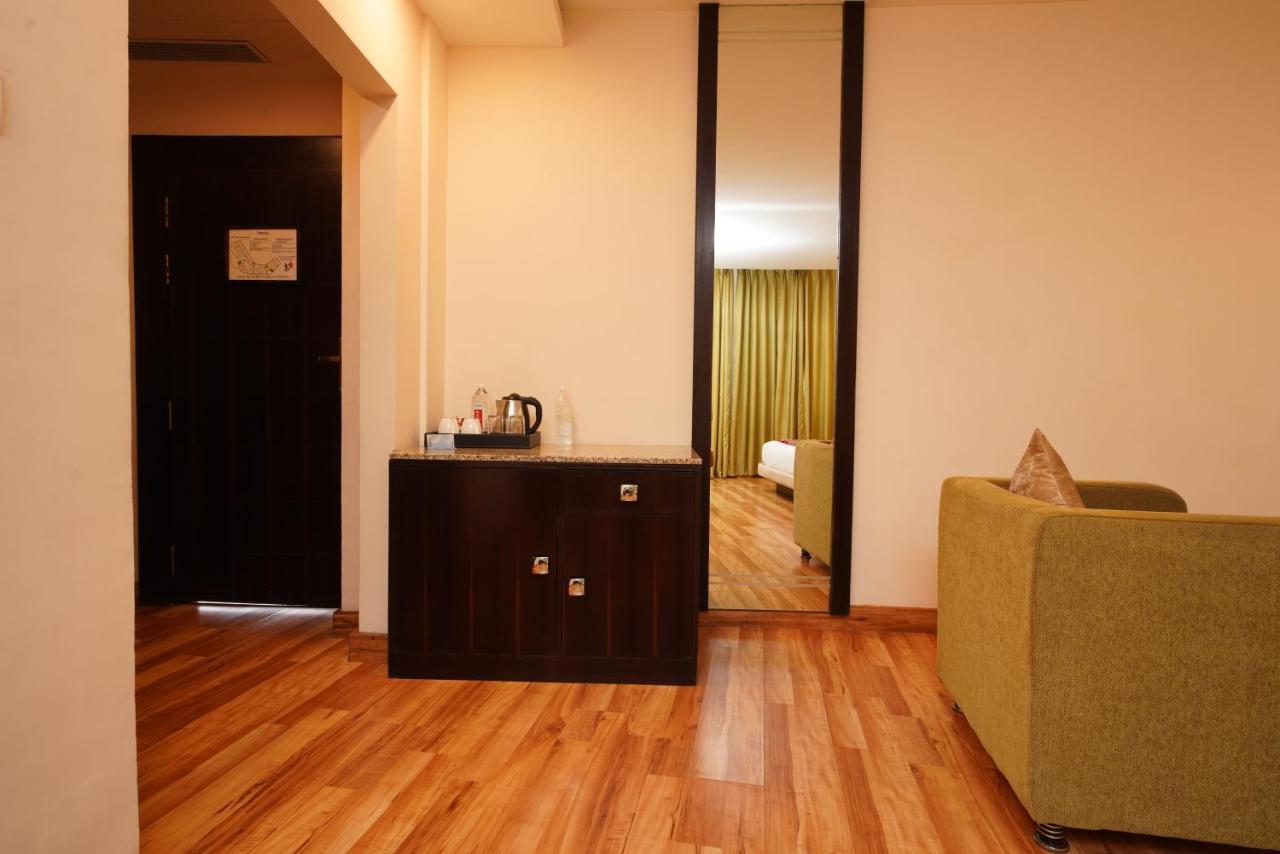 Spectrum Resort, Spa & Residences Udajpur Zewnętrze zdjęcie