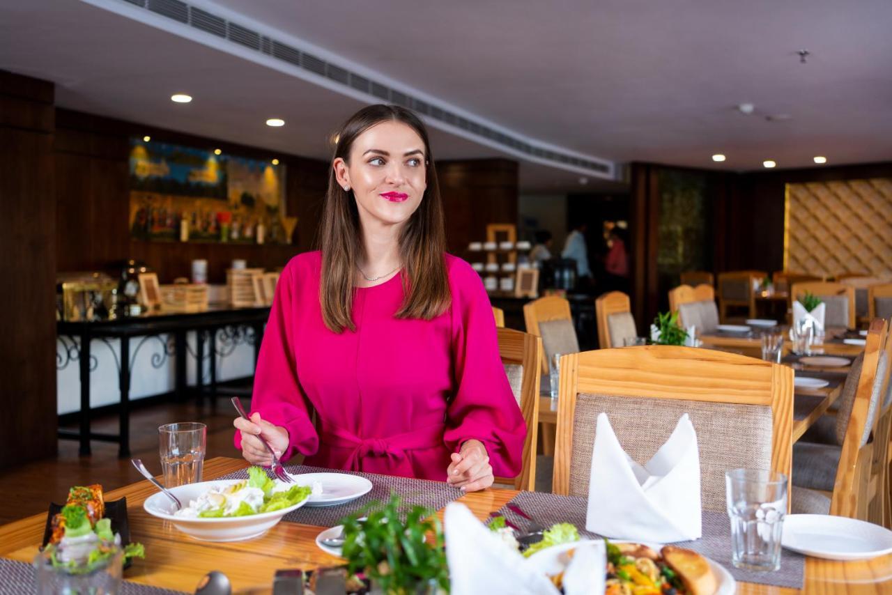 Spectrum Resort, Spa & Residences Udajpur Zewnętrze zdjęcie