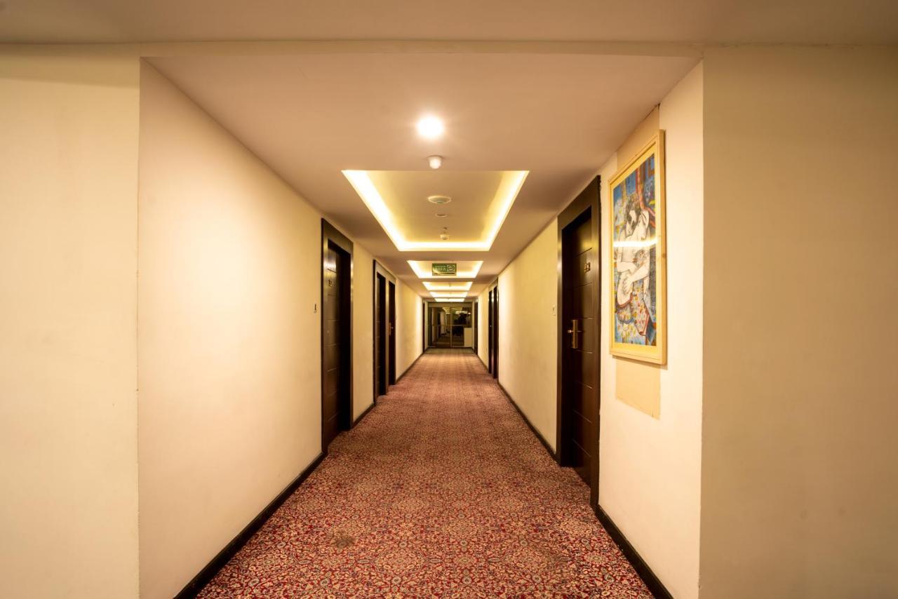 Spectrum Resort, Spa & Residences Udajpur Zewnętrze zdjęcie