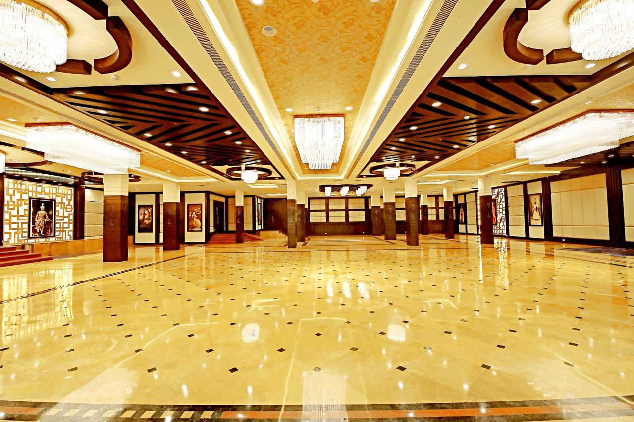 Spectrum Resort, Spa & Residences Udajpur Zewnętrze zdjęcie