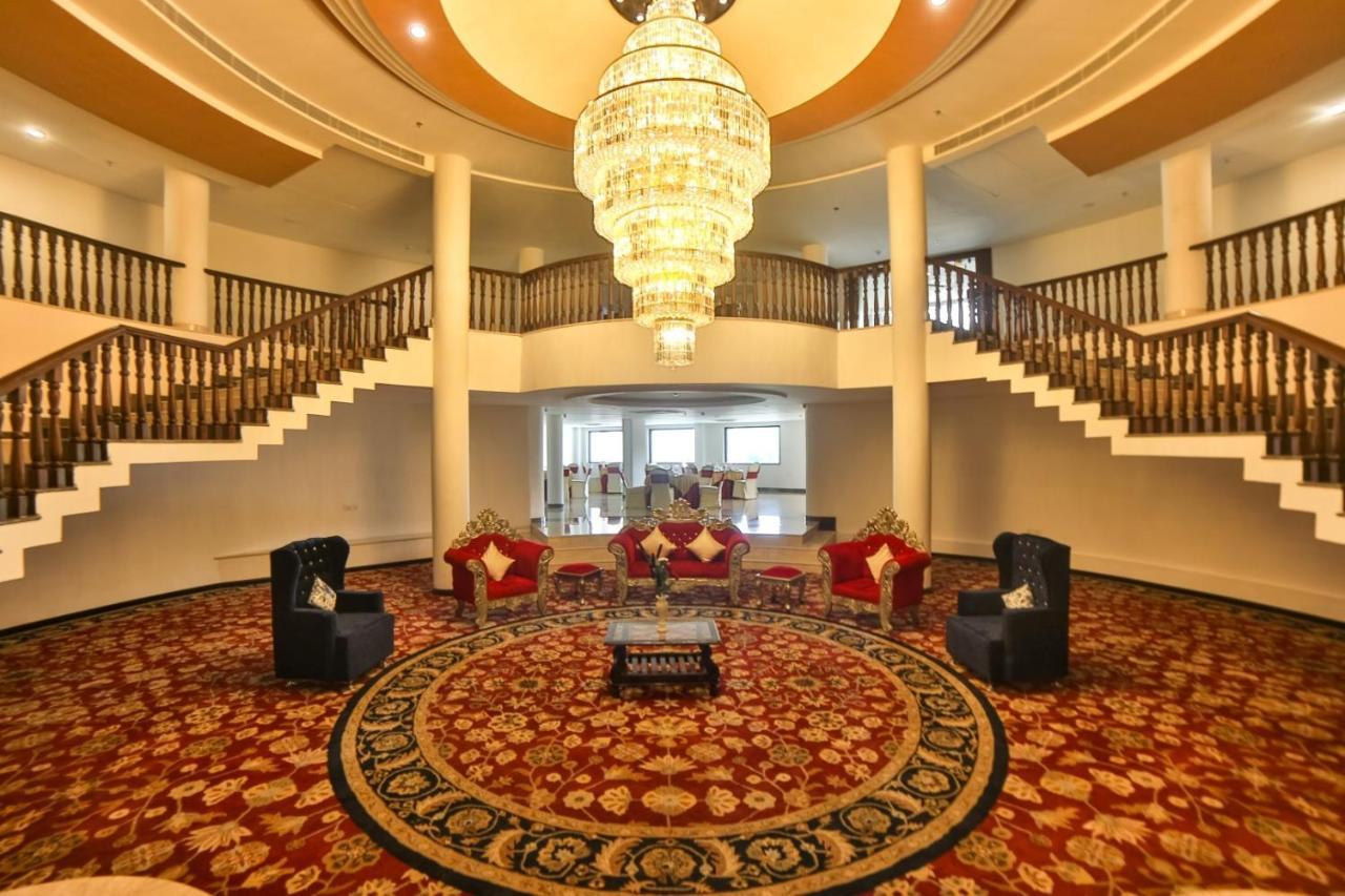 Spectrum Resort, Spa & Residences Udajpur Zewnętrze zdjęcie